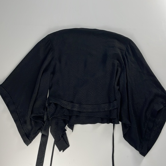 BALENCIAGA PARIS Black Silk Kimono Sleeve Top. 36. - Picture 7 of 16